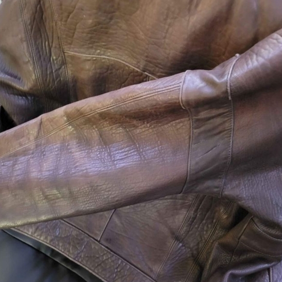 Remy Authentic Vintage Italian leather jacket - Picture 7 of 11